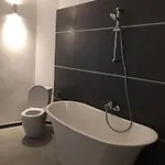 Apartman 2 Double Bedrooms In A 6 *