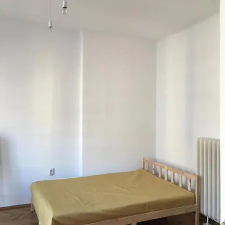2 Double Bedrooms In A 6 Appartement Boekarest