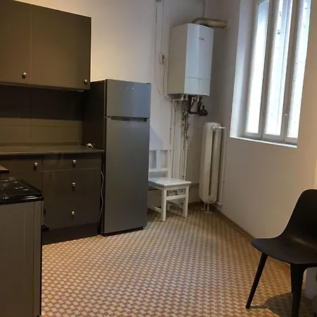 2 Double Bedrooms In A 6 * Bukarest