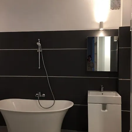 2 Double Bedrooms In A 6 Apartamento *
