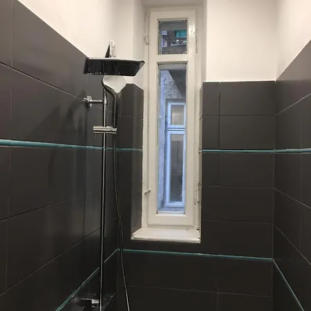 2 Double Bedrooms In A 6 Bucareste