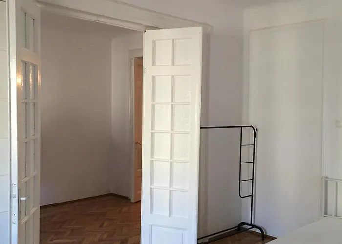 2 Double Bedrooms In A 6 Bukarest