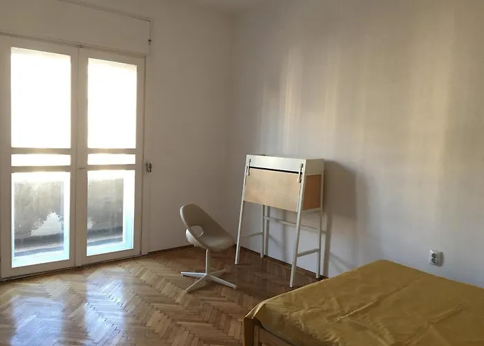 2 Double Bedrooms In A 6 아파트 *