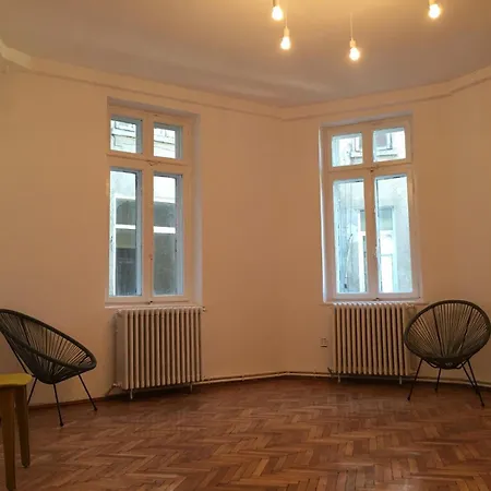 Апартаменти 2 Double Bedrooms In A 6