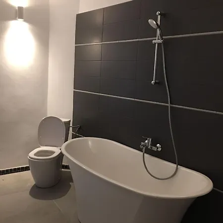 Апартаменти 2 Double Bedrooms In A 6 *