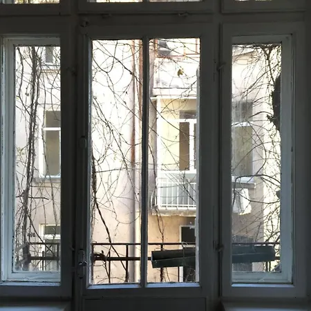 2 Double Bedrooms In A 6 * Бухарест