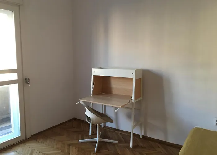 2 Double Bedrooms In A 6 * Bucarest